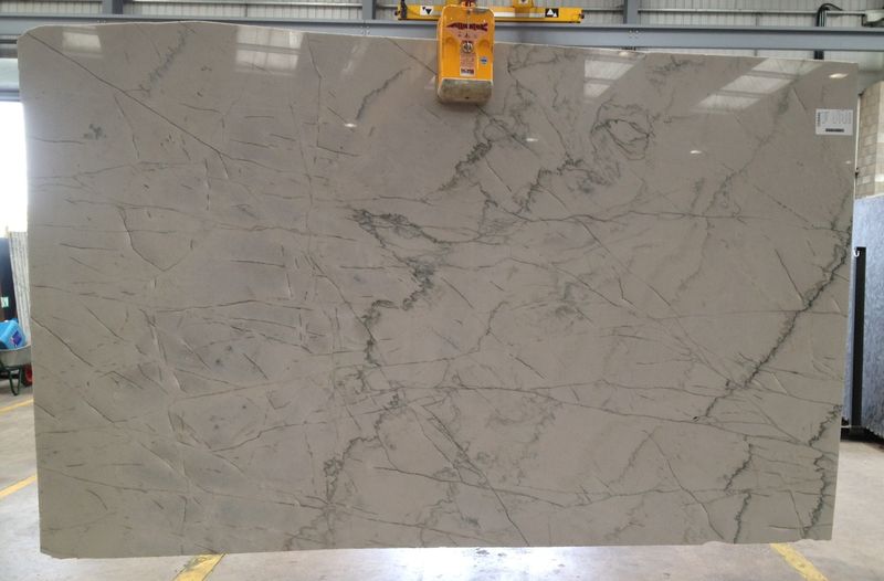 Astratto Bianco Quartzite 302 x 192 x 3cm